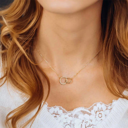 Circle Interlocking Necklace